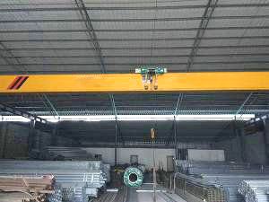 介绍起重机的日常使用